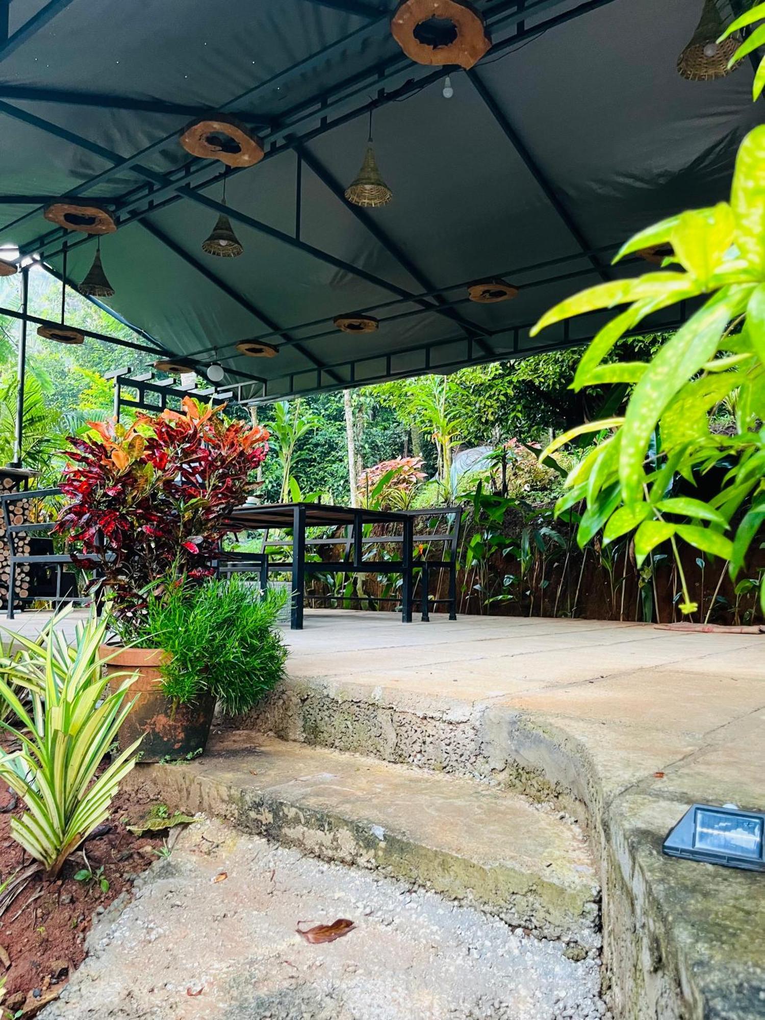 Fab - Bamboo Hut With Open Shower Munnar Εξωτερικό φωτογραφία